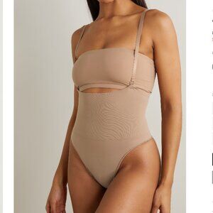 NEW SKIMS CORE CONTORL HIGH WAISTED THONG - MED